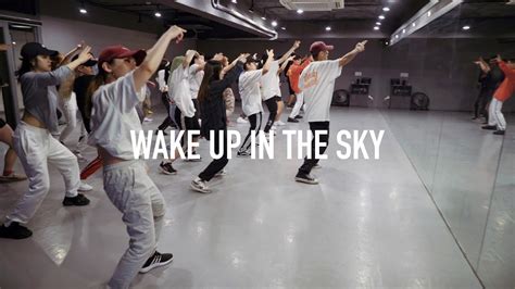 wake up in the sky concert